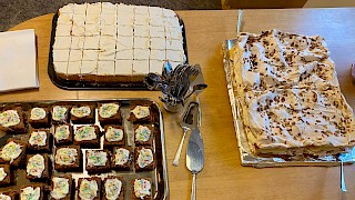 Et bilde som inneholder Snack, ovnsbakt mat, innendørs, dessert