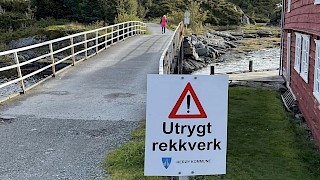 Brua fra Nautøya over til Herøya